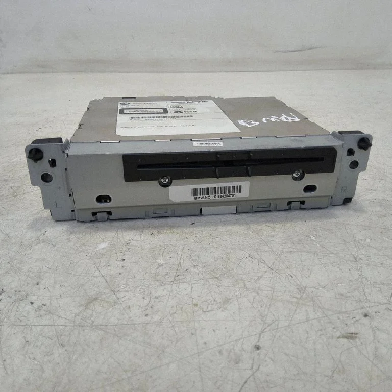 Radio/CD/DVD atskaņotājs/navigācija 9342047