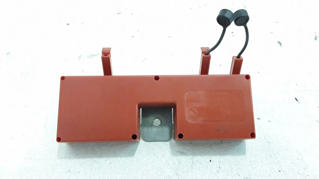 Antenas pastiprinātājs – Volvo V70 (2000-2004)