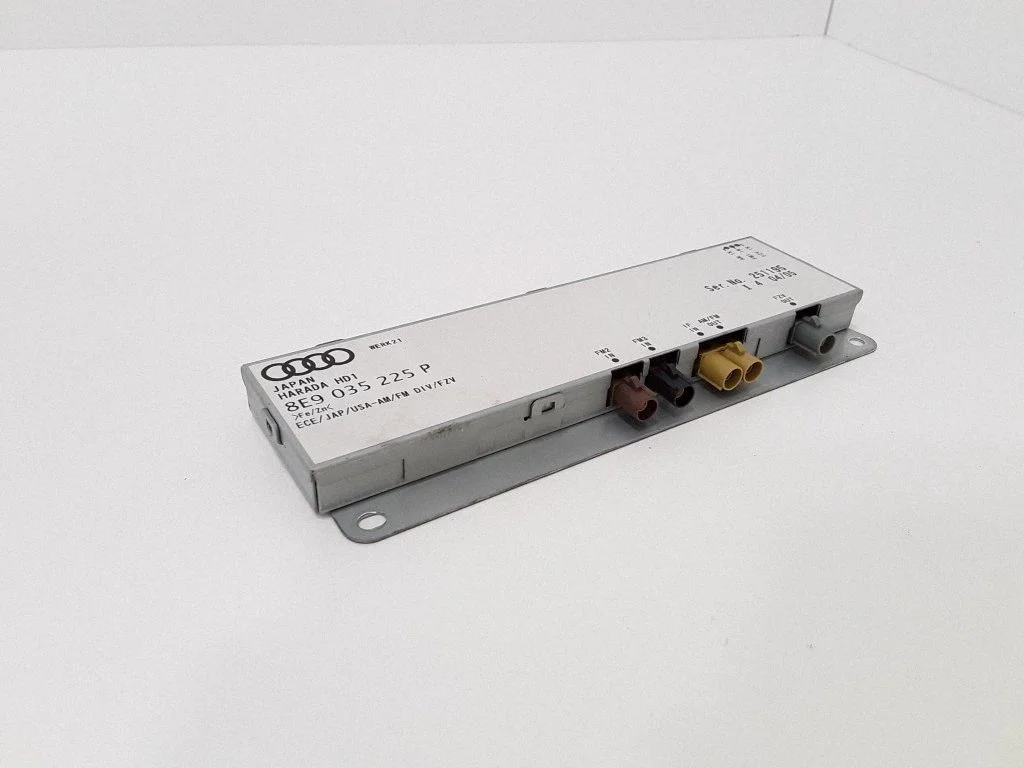 Aerial antenna amplifier 8E9035225P