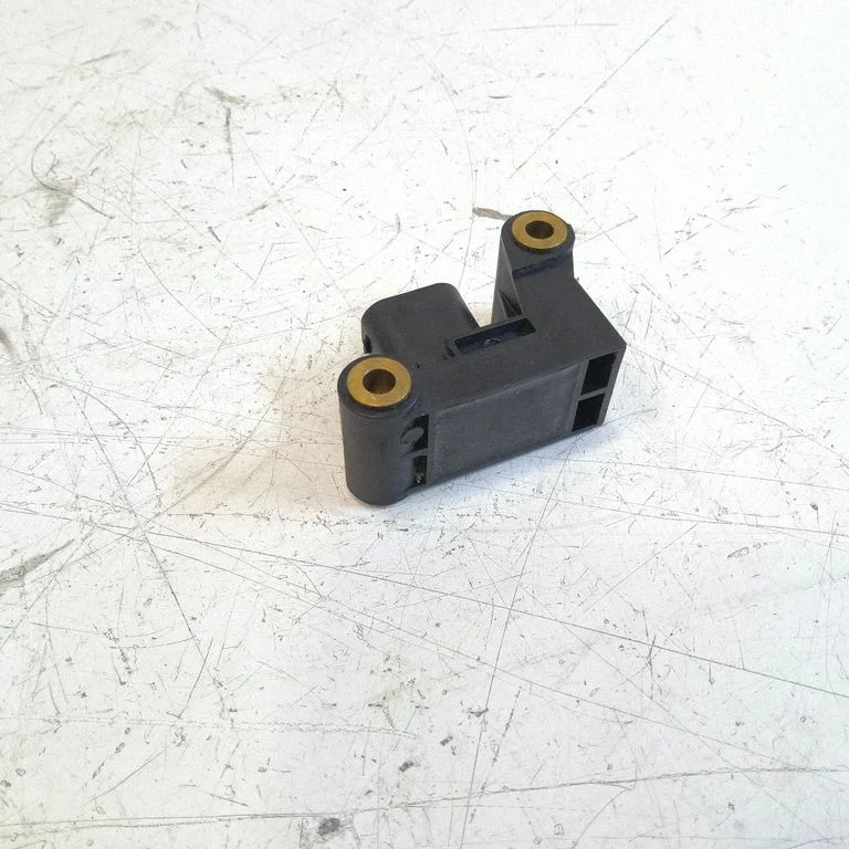 Turvapadja löögiandur 6977398