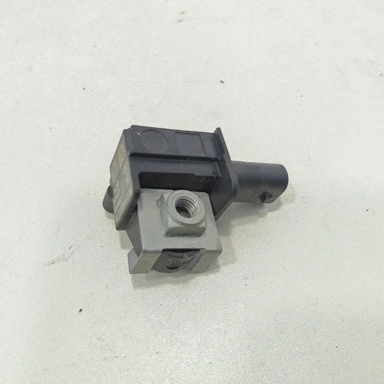 Drošības spilvenu trieciena sensors 6577922417704