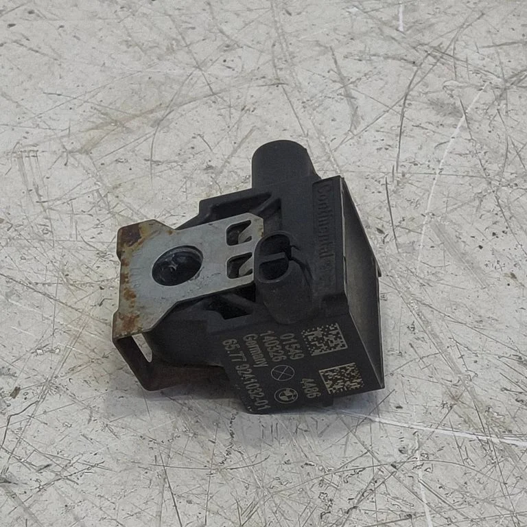 Drošības spilvenu trieciena sensors 9241032
