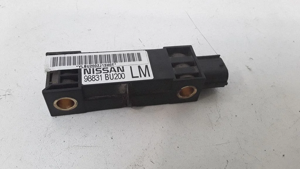 Airbag deployment crash/impact sensor – Nissan Almera N16 (2000-2010)