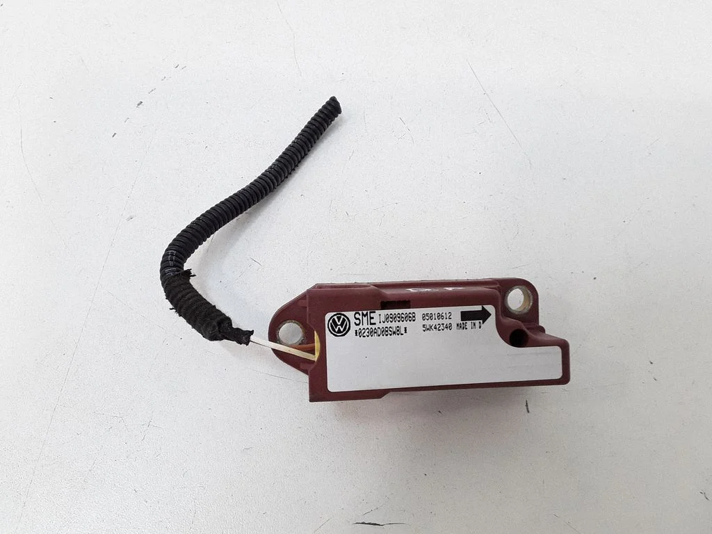 Airbag deployment crash/impact sensor 1J0909606B