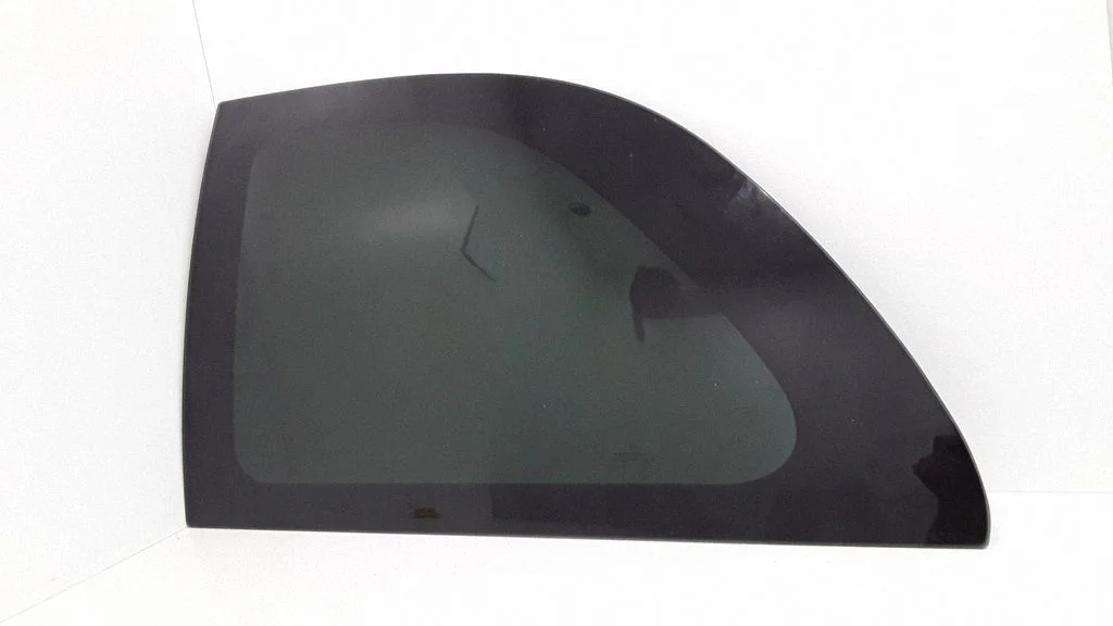 Rear side window – Dodge Grand Caravan (2000-2007)