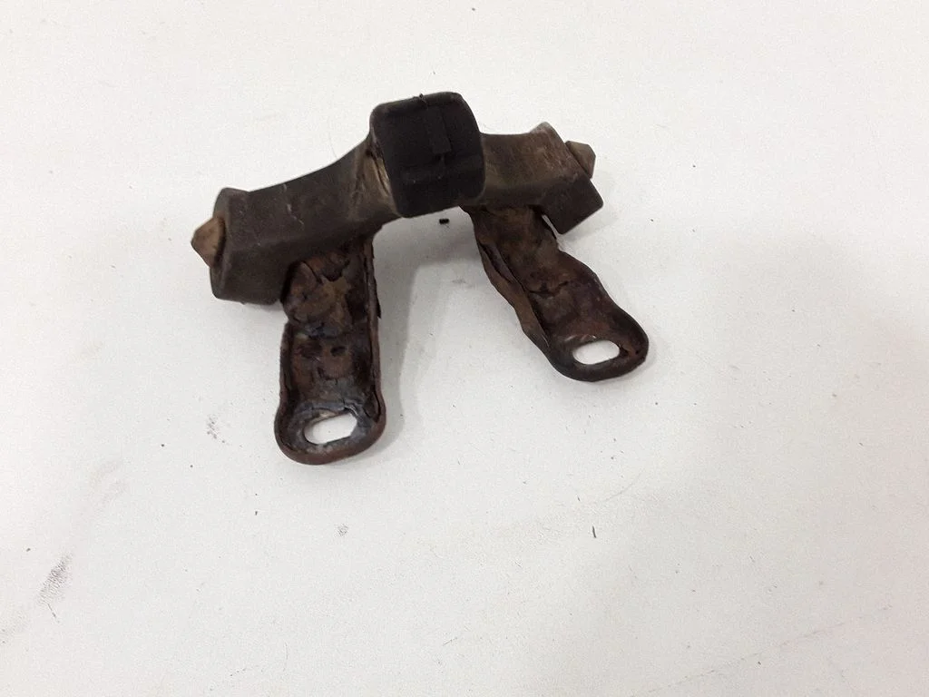 Muffler mount bracket/holder
