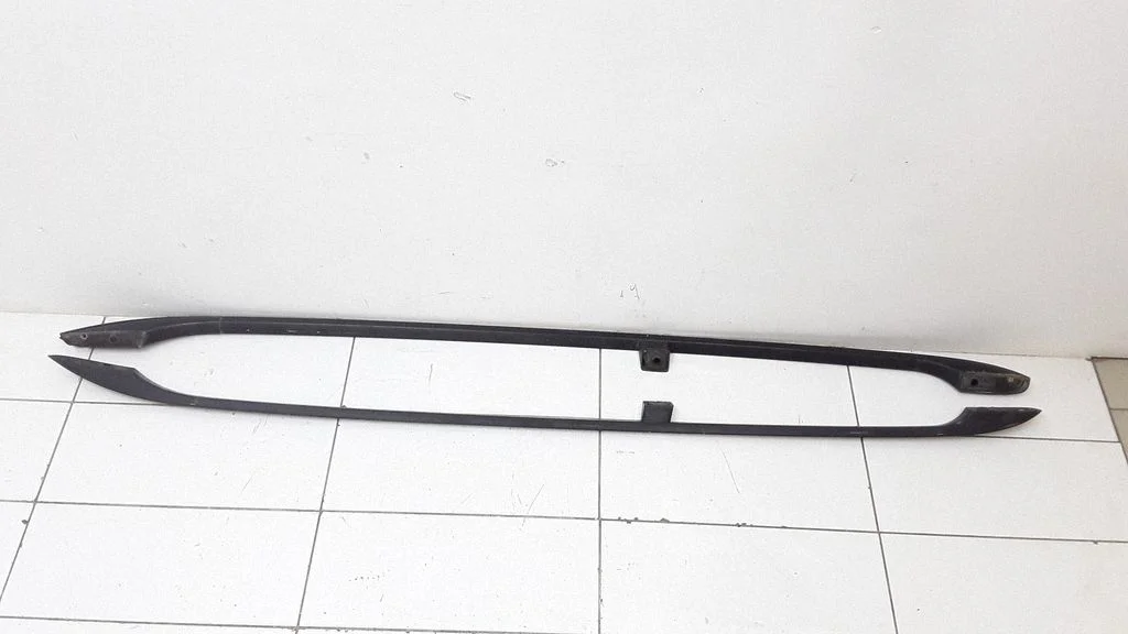 Roof bar rail