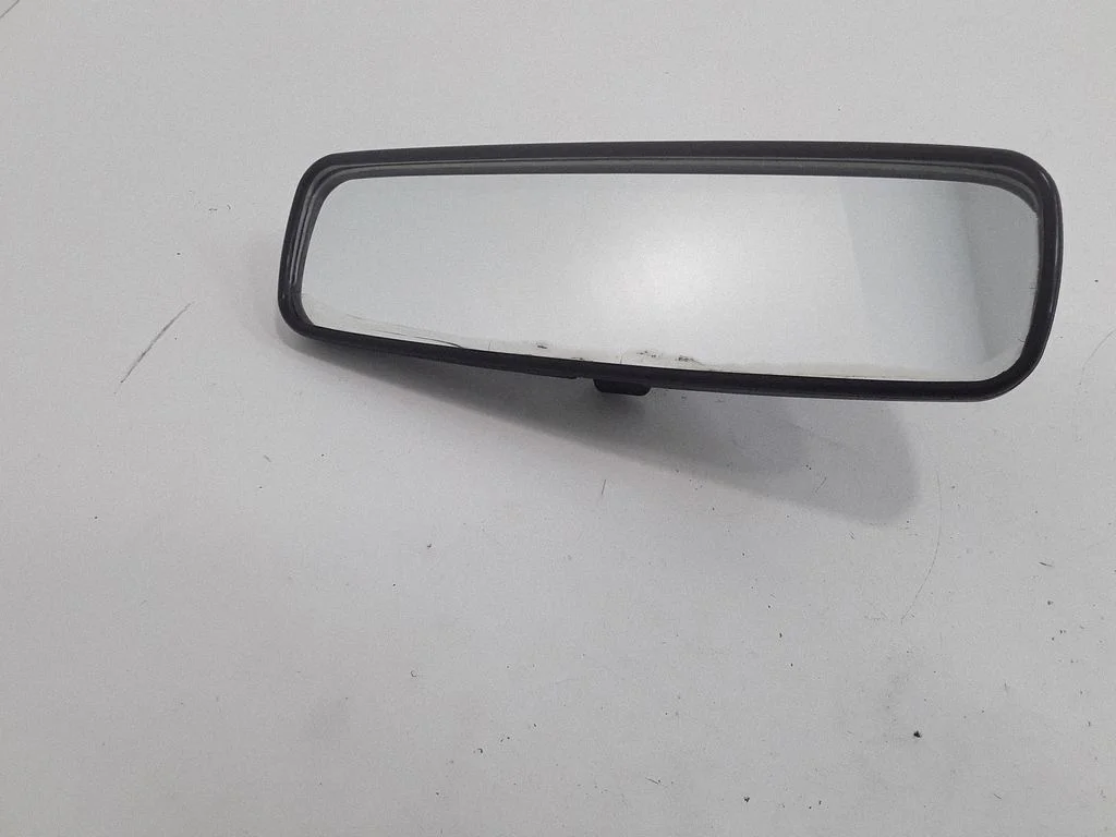 Rear view mirror (interior)