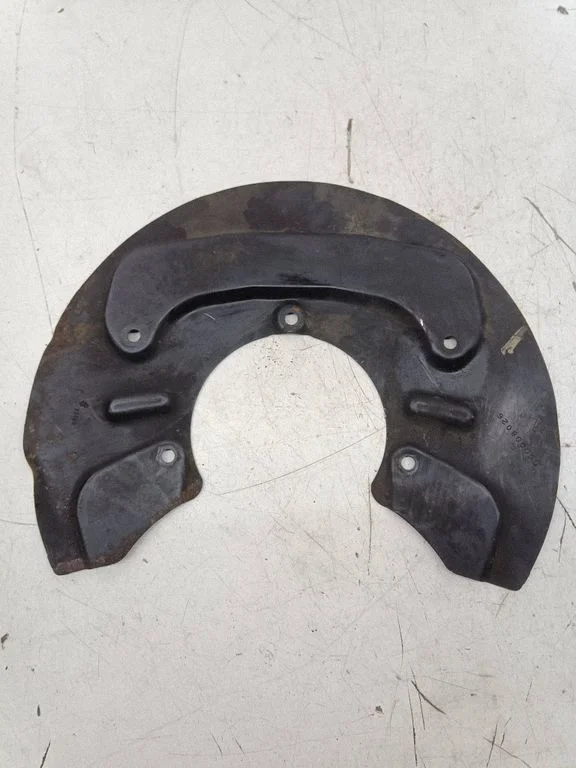 Front brake disc dust cover plate – Mercedes-Benz GL-Class X164 (2006-2012)