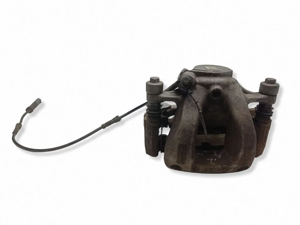 Front brake caliper 45231B