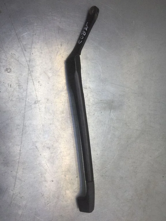 Windshield/front glass wiper blade – Volkswagen Phaeton (2002-2016)