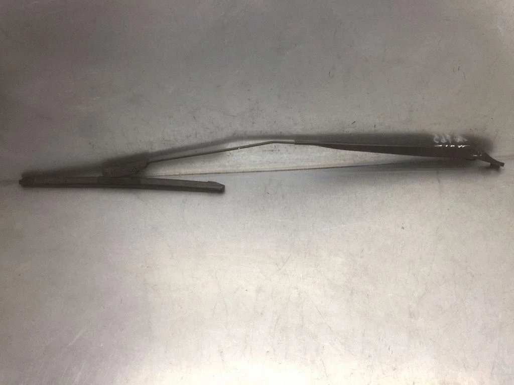 Windshield/front glass wiper blade 8200268917