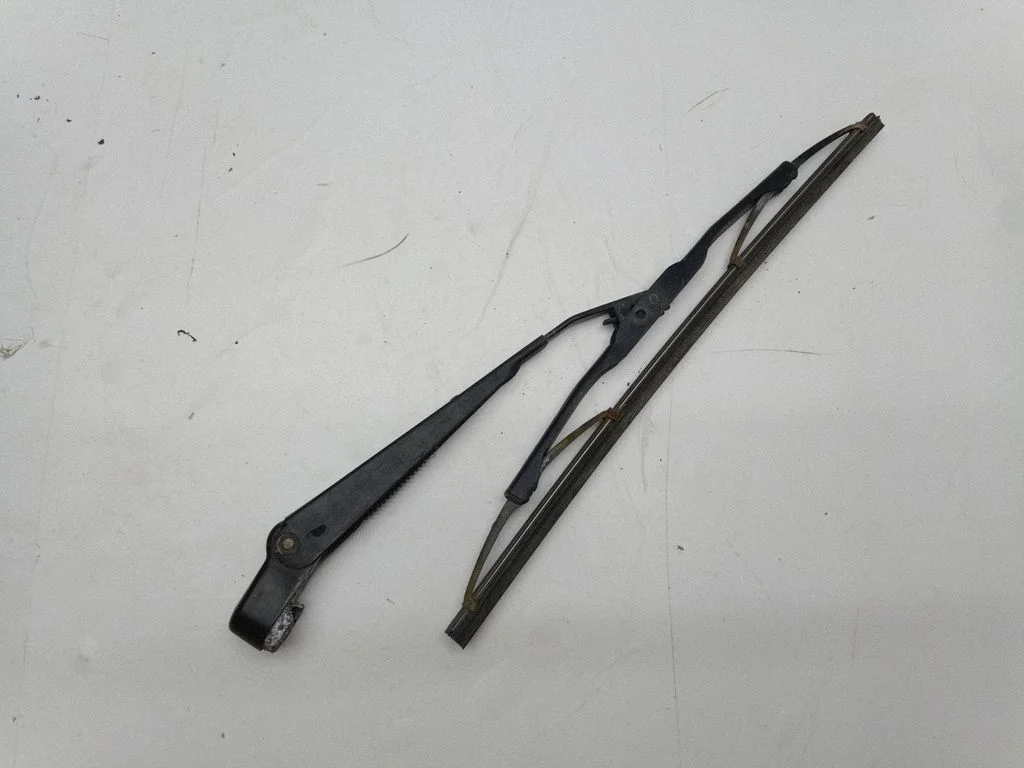 Rear wiper blade arm 6665