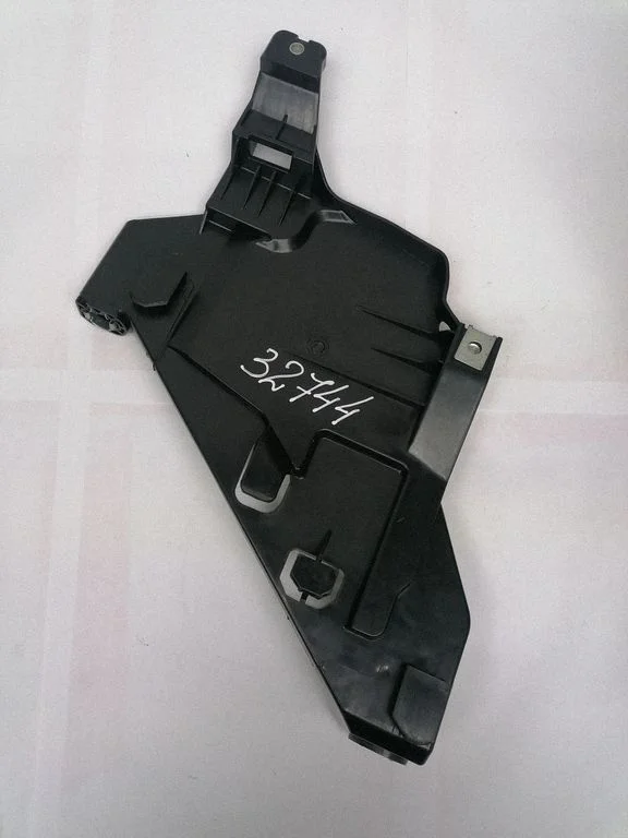 Headlight/headlamp mounting bracket – Audi Q5 SQ5 8R (2008-2017)