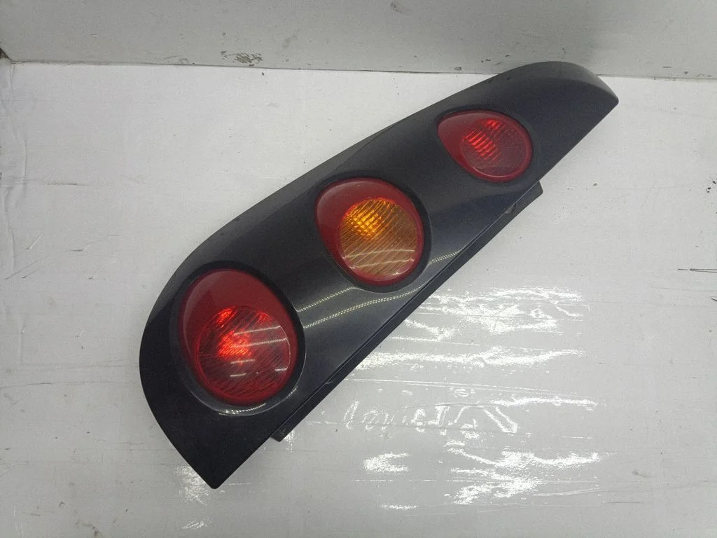 Rear/tail lights A4548200964