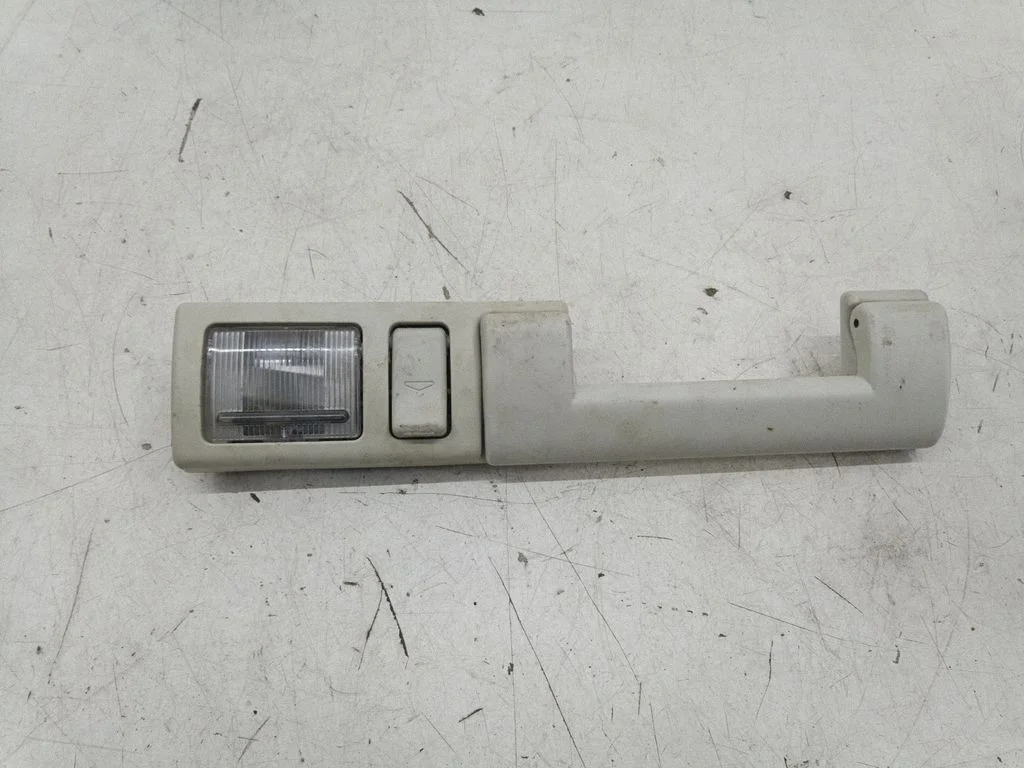 Rear seat light 1142447