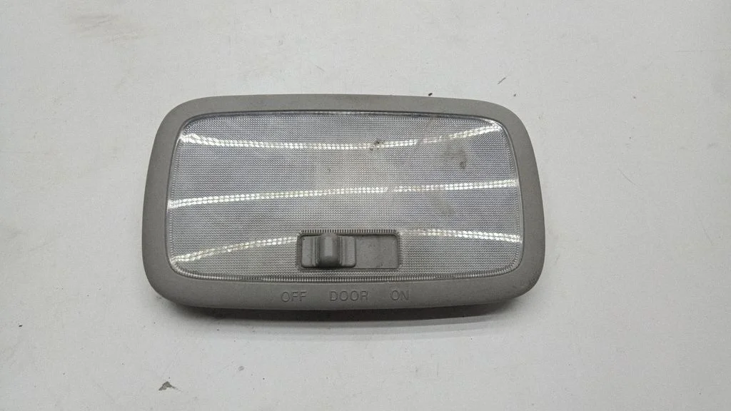 Rear seat light 928502H000