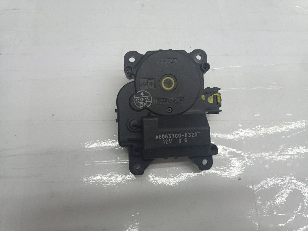 Air flap motor/actuator AE0637008320