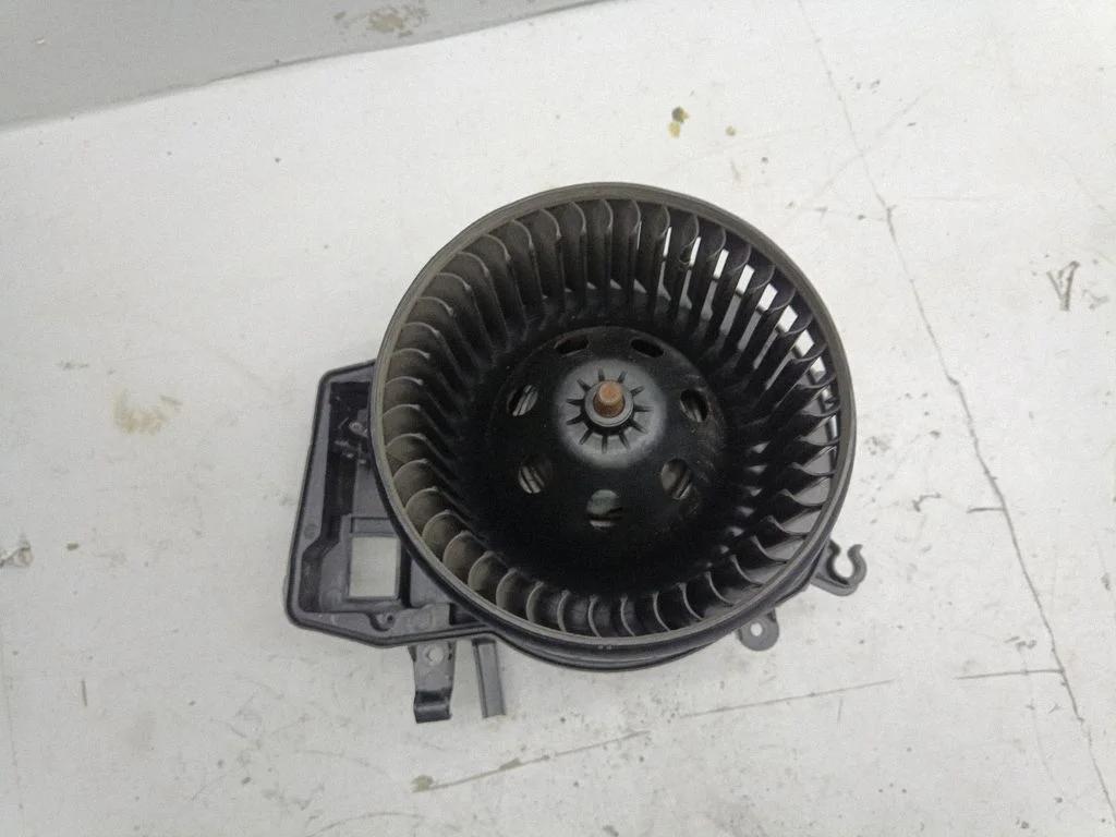 Heater fan/blower 9400784