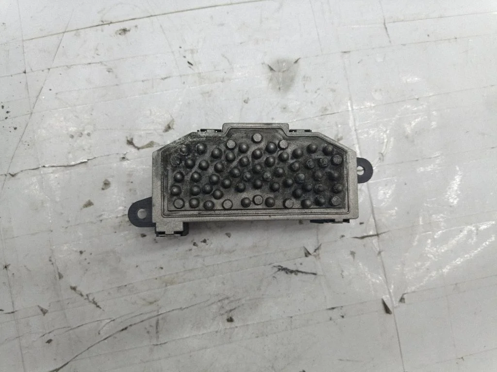 Heater blower motor/fan resistor DEC013TT