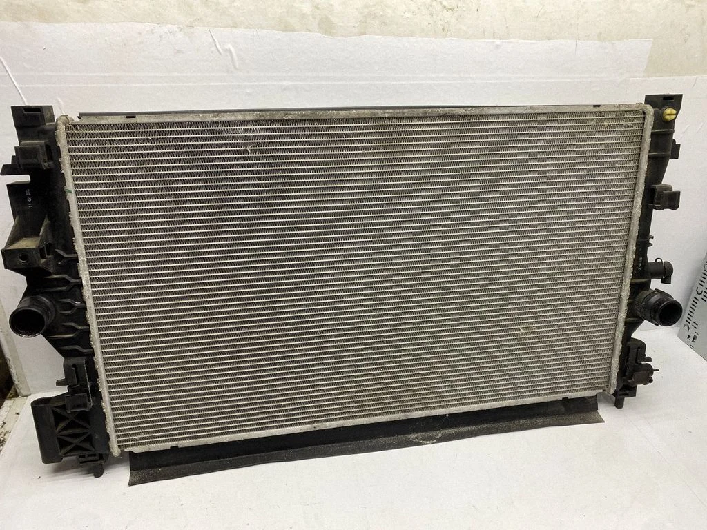 Coolant radiator 13393983