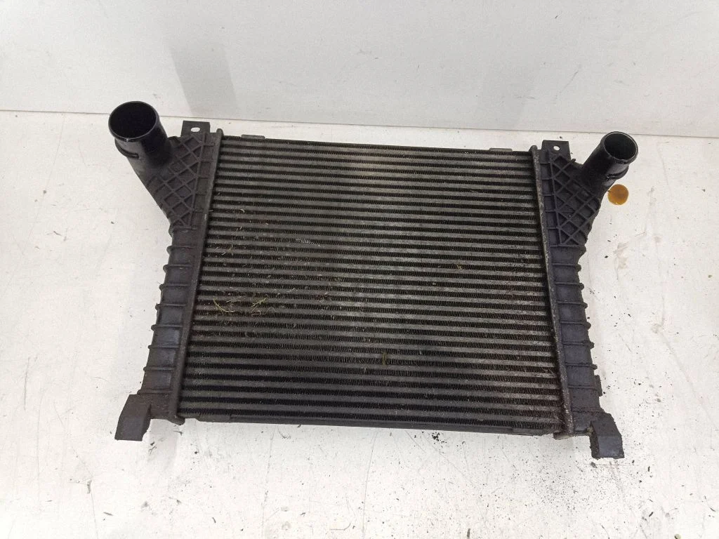 Vahejahuti radiaator 988930W