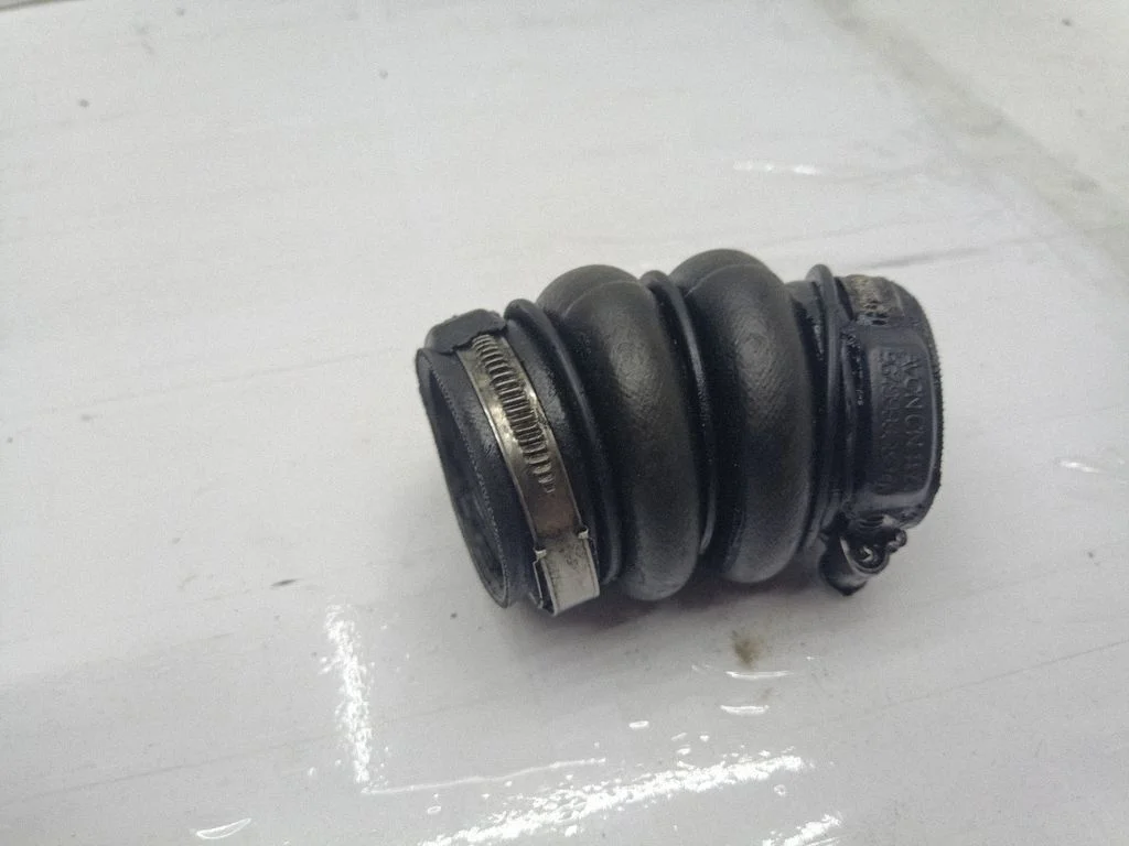 Intercooler hose/pipe 9649999680