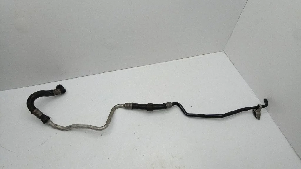 Gearbox oil cooler pipe/hose 7575458