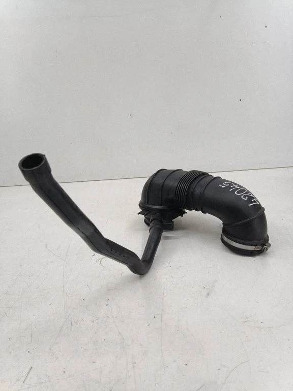 Air intake hose/pipe A6510941297