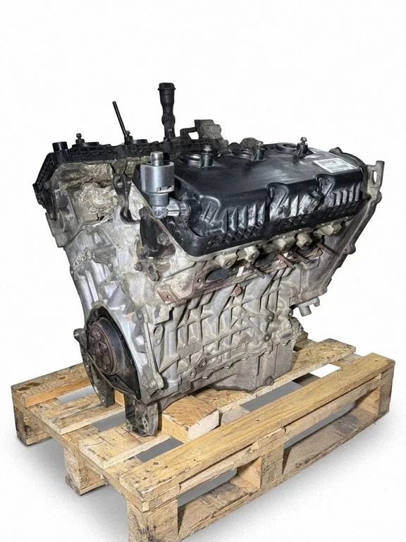 Engine P04892703AA