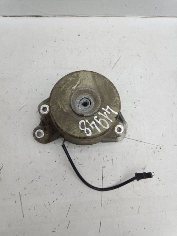 Engine mount bracket A2532400700
