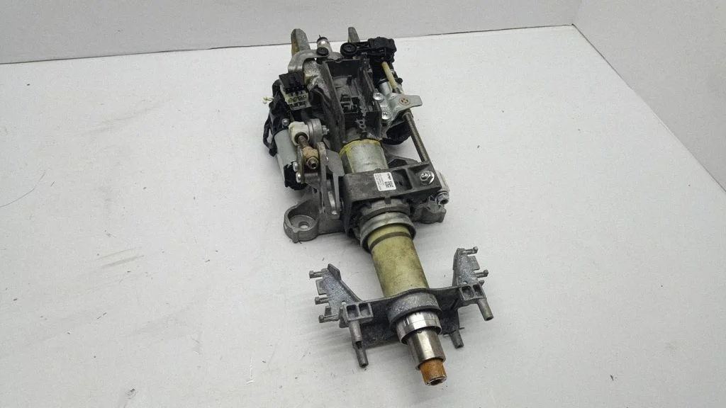 Steering wheel axle P10768701
