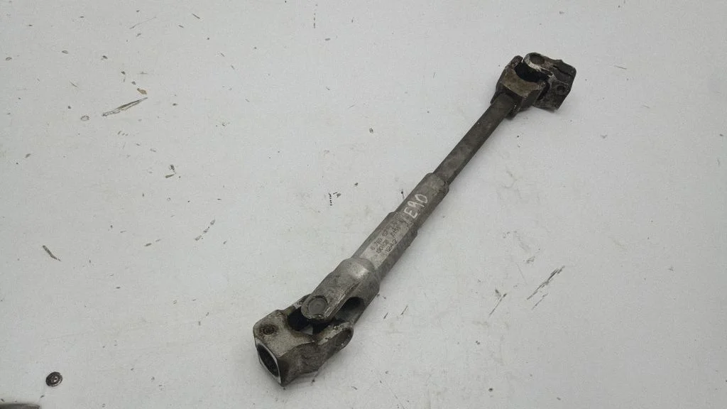 Roolisamba ristliigend – BMW 1-seeria E81 E87 (2004-2011)