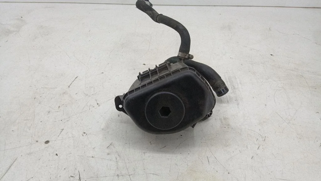 Power steering fluid tank/reservoir 6776239