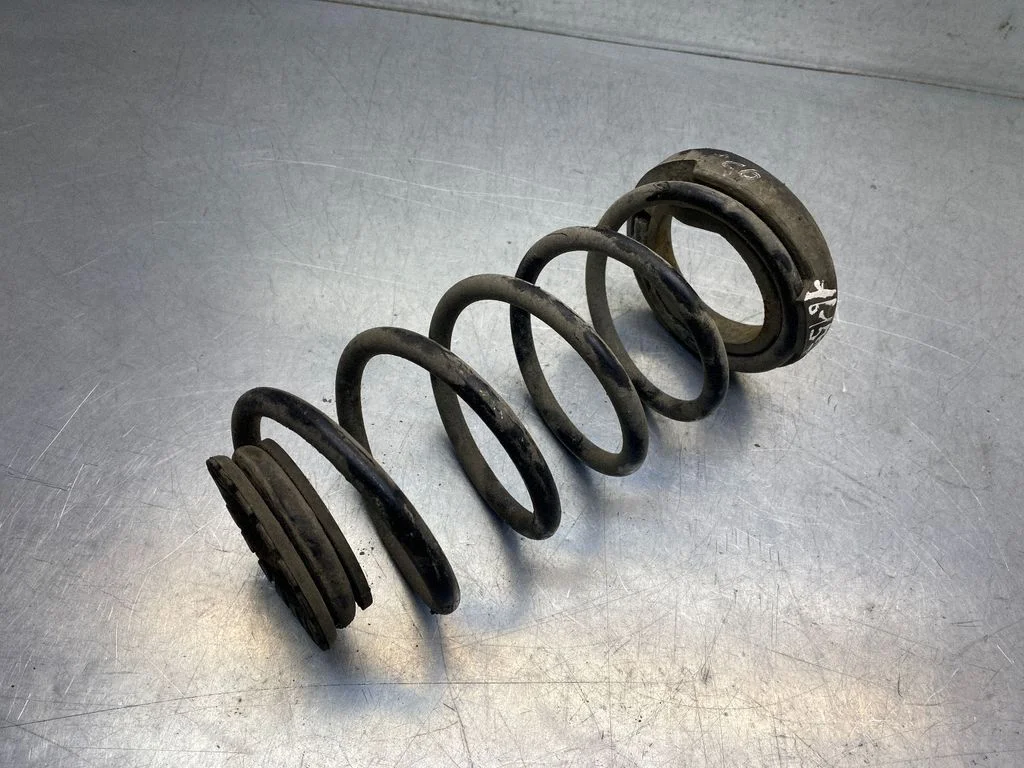 Front coil spring – Opel Corsa D (2006-2014)