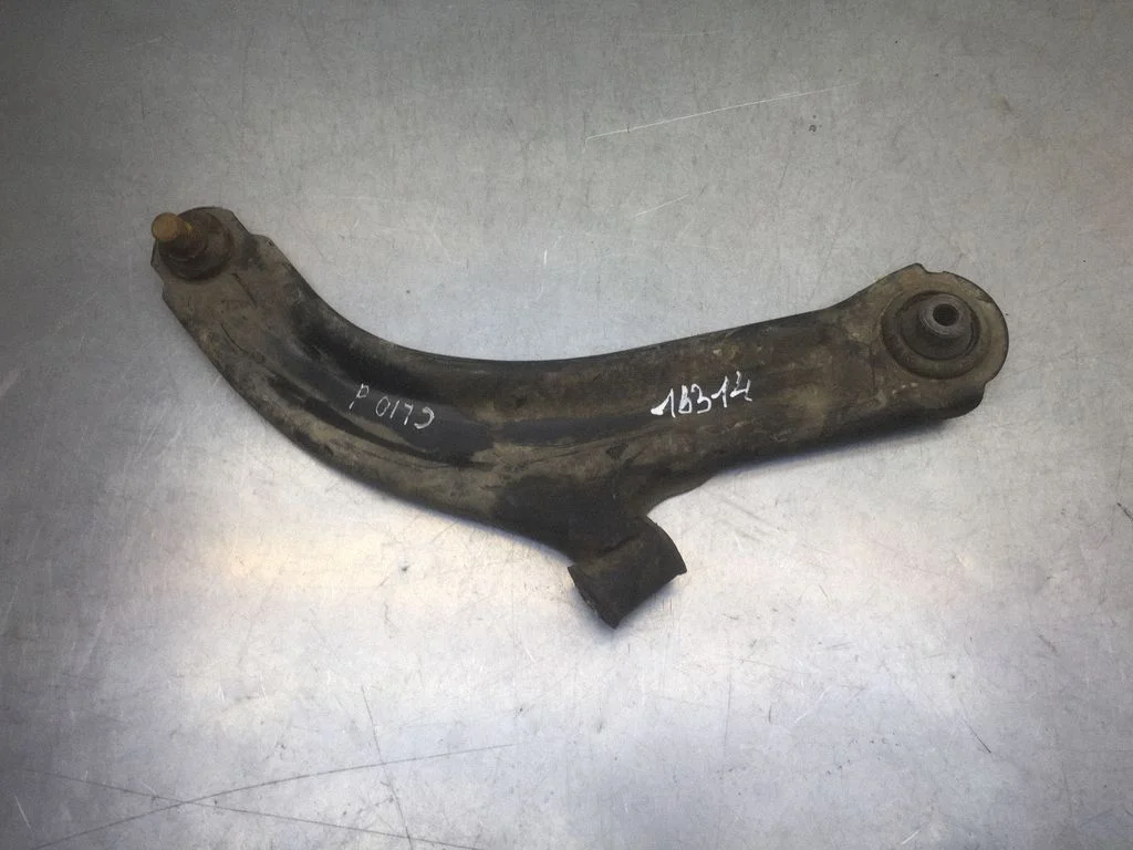 Front lower control arm/wishbone – Renault Clio III (2005-2012)