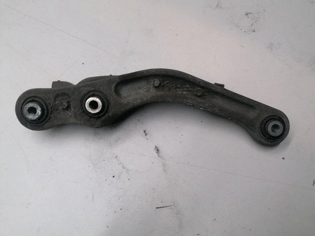 Rear upper control arm/wishbone 4E0505361