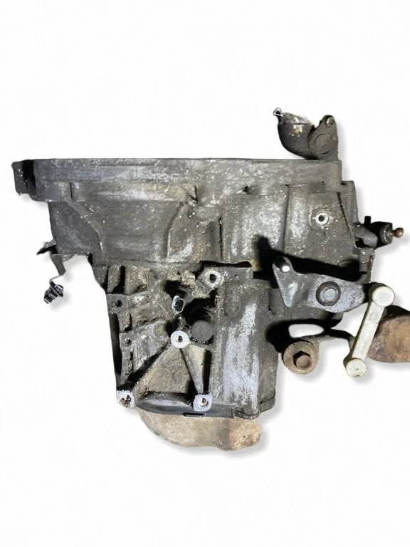 Mechaninė 5 pavarų dėžė
