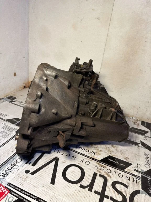 Mechaninė 6 pavarų dėžė