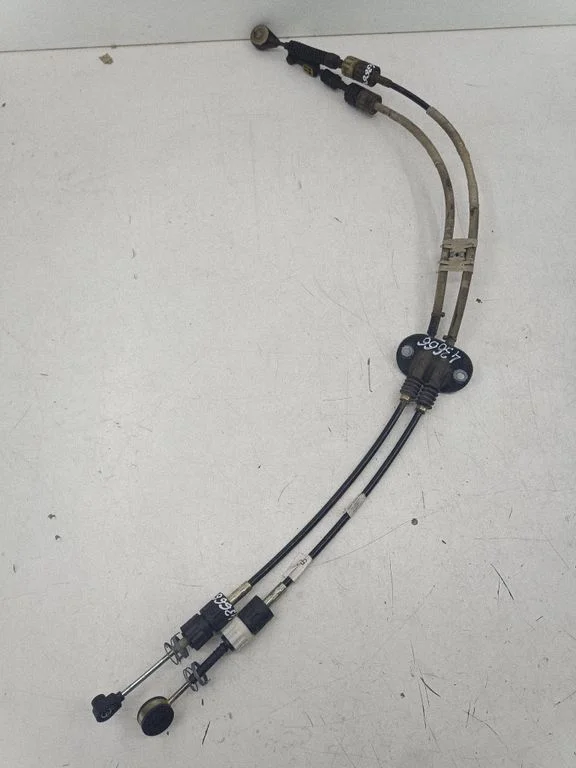 Gear shift cable linkage 3M5R7E395GO