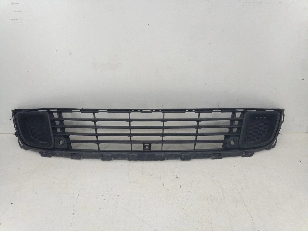 Front bumper lower grill 9681052677