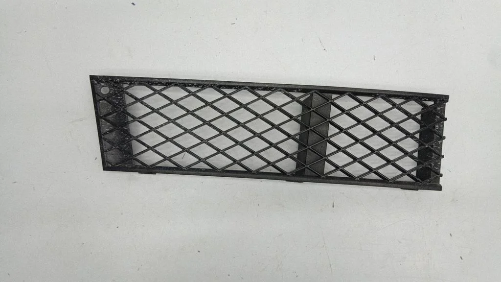 Front bumper lower grill 72758411