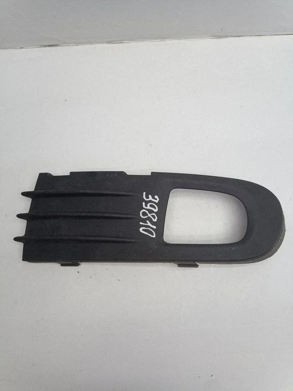 Front fog light trim/grill 30655884