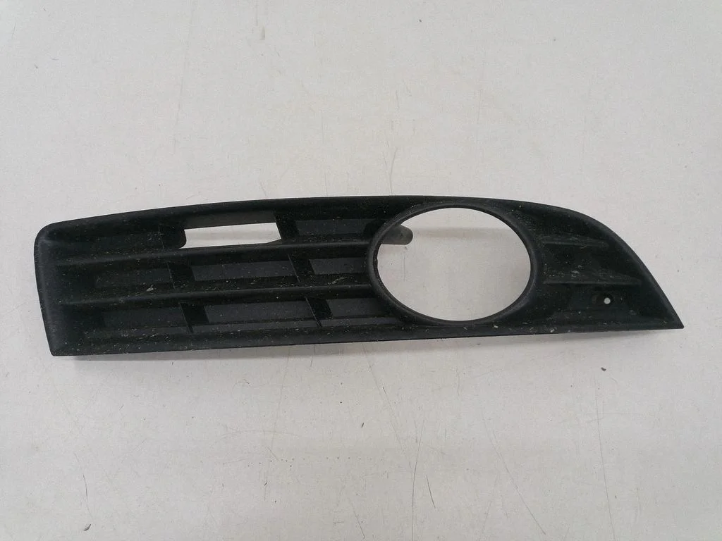 Front fog light trim/grill 3C0853666A