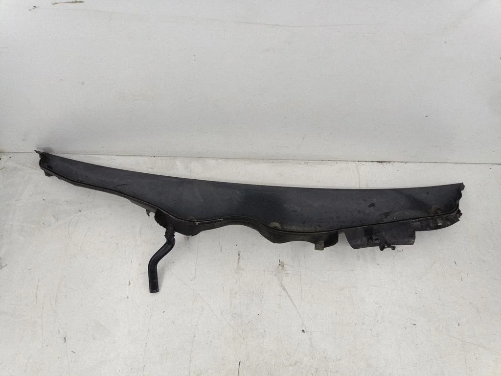 Wiper trim 2038301713
