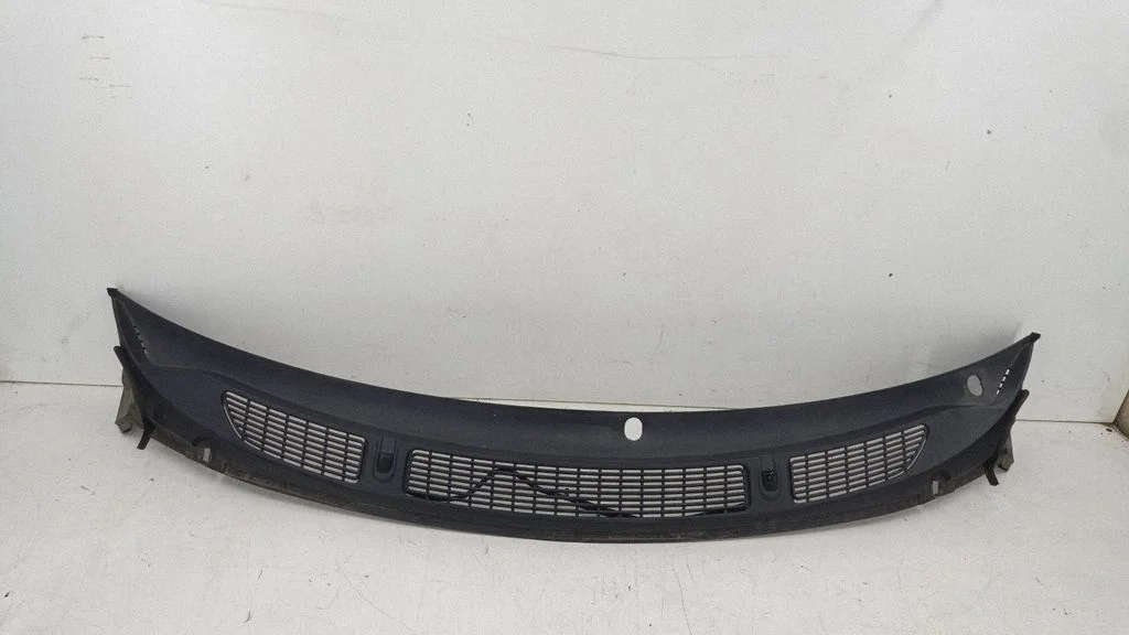 Wiper trim 5J1819415D