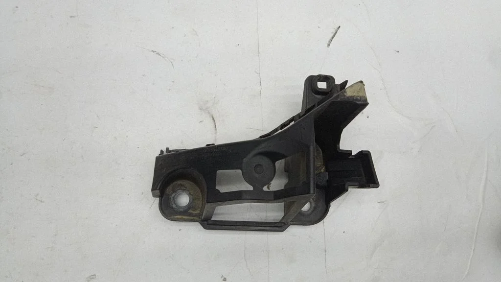 Rear bumper mounting bracket 9681049780