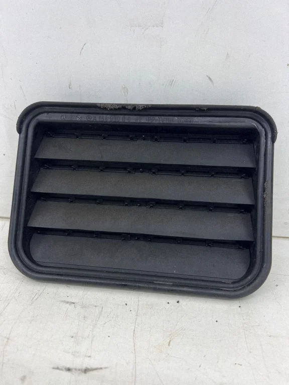 Quarter panel pressure vent A1648300042