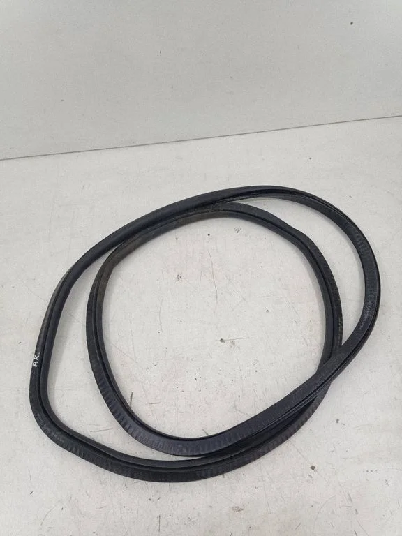 Front door rubber seal 7177999