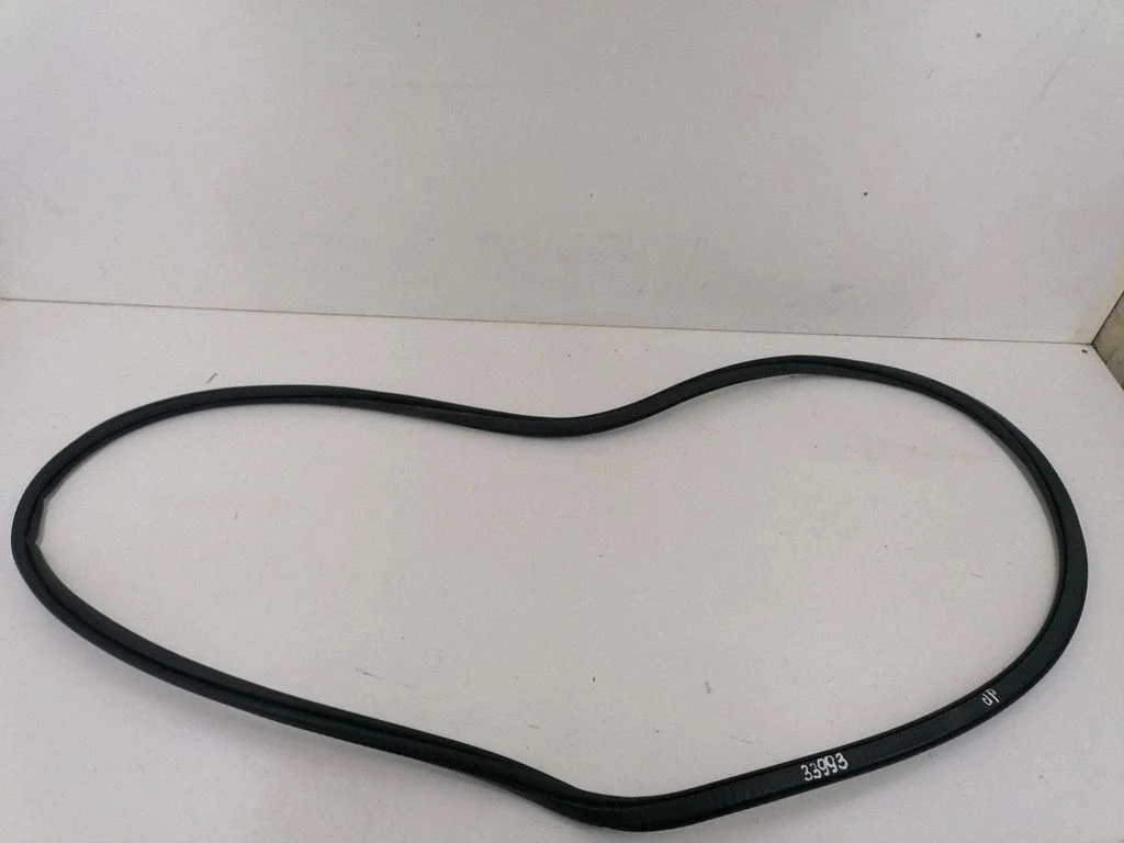 Front door rubber seal – Volvo S90, V90 (2016-)